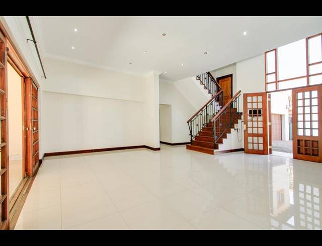 4 BEDROOM PROPERTY TO RENT IN BRYANSTON